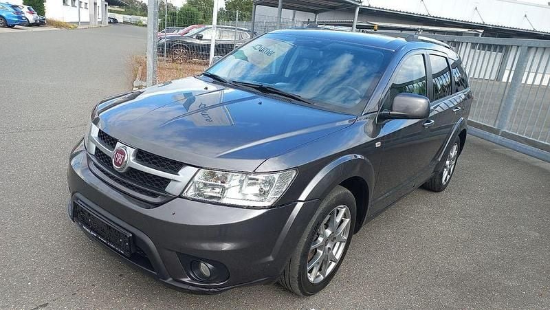 Gebraucht Fiat Freemont Lounge 170 PS (125 kW) 2015 Grau SUV