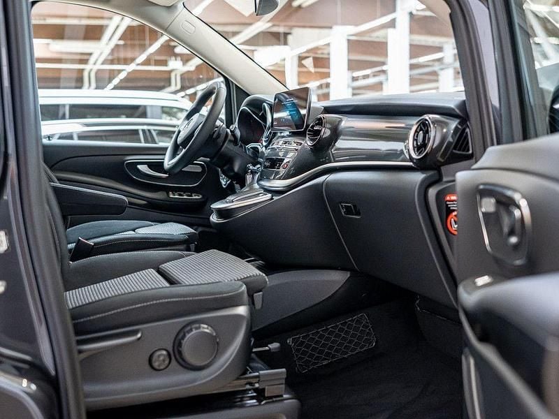 Gebraucht Mercedes V220 Marco Polo 163 PS (119 kW) 2024 Grau Van / Kleinbus