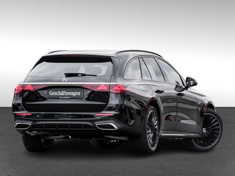 Gebraucht Mercedes E220 AMG 197 PS (144 kW) 2025 Schwarz Kombi