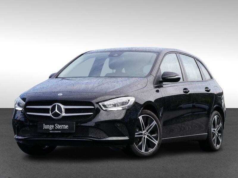 Schwarz Gebraucht 2022 Mercedes B250e Van / Kleinbus | 21.999 € (Guter Preis) - Bild 1/4