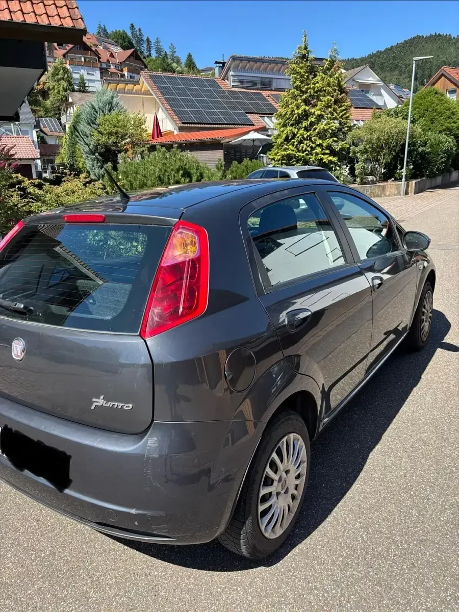 Gebraucht Fiat Punto 77 PS (56 kW) 2009 Grau Kleinwagen