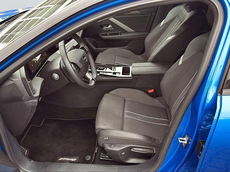 Gebraucht Opel Astra 131 PS (96 kW) 2024 Blau Limousine
