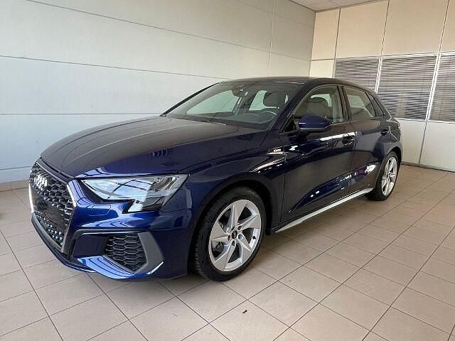 Gebraucht Audi A3 S-Line 150 PS (110 kW) 2023 Blau Limousine