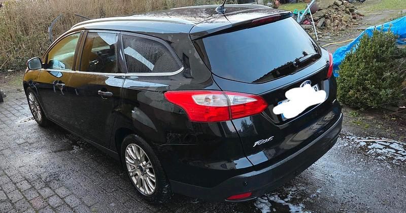 Gebraucht Ford Focus 150 PS (110 kW) 2011 Schwarz Kombi