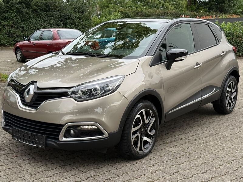 Beige Gebraucht 2016 Renault Captur Intens SUV | 10.888 € (Fairer Preis) - Bild 1/4