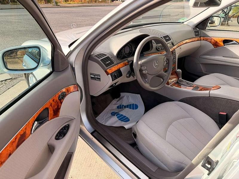 Gebraucht Mercedes E280 Elegance 190 PS (139 kW) 2006 Silber Kombi