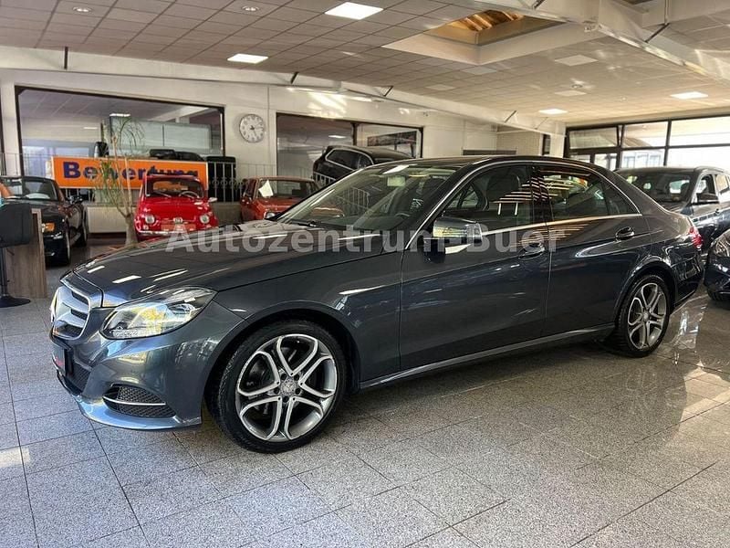 Gebraucht Mercedes E200 184 PS (135 kW) 2014 Tenoritgrau Limousine