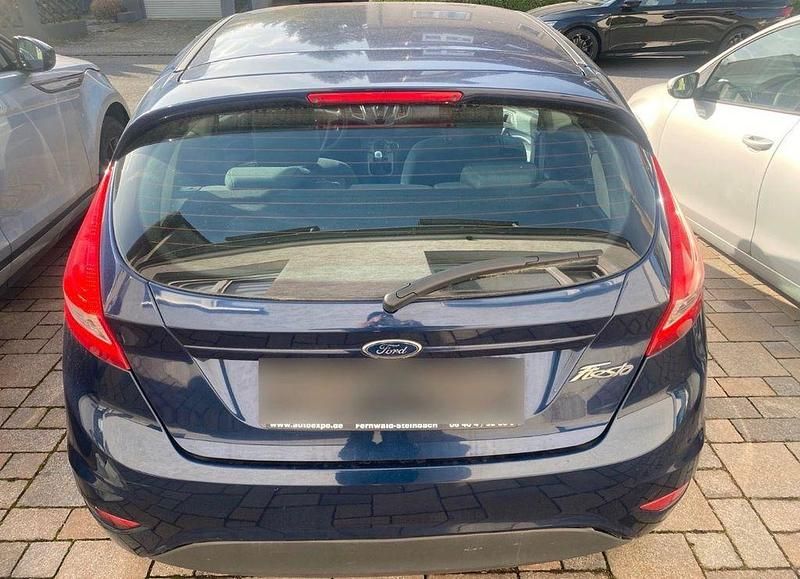 Gebraucht Ford Fiesta Viva 82 PS (60 kW) 2011 Blau Kleinwagen
