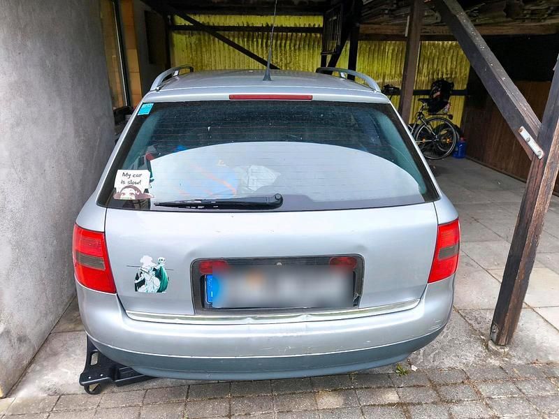 Silber Gebraucht 1999 Audi A6 Kombi | 1.200 € (Fairer Preis) - Bild 1/4