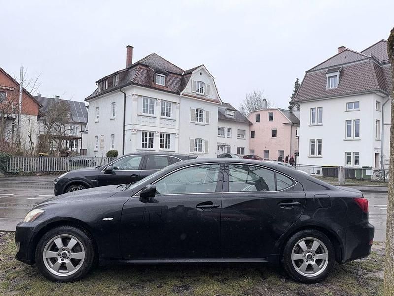 Gebraucht Lexus IS220d Luxury Line 177 PS (130 kW) 2008 Blau Limousine