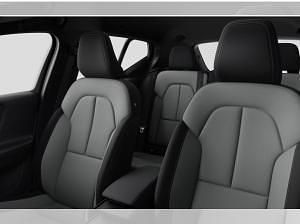 Neu Volvo XC40 Core 163 PS (119 kW) 2026 Schwarz (onyx black / metallic) SUV