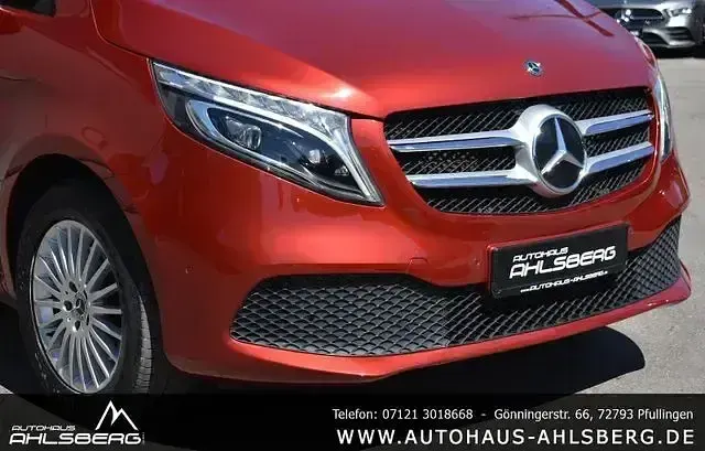 Gebraucht Mercedes V250 Edition 190 PS (139 kW) 2019 Rot Van / Kleinbus