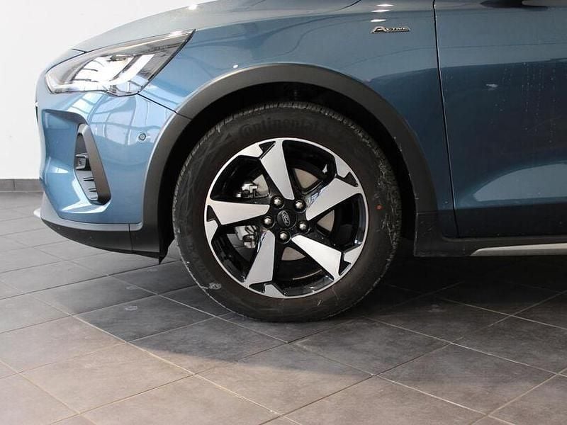 Second-hand Ford Focus Active 155 CP (114 kW) 2024 Albastru Break