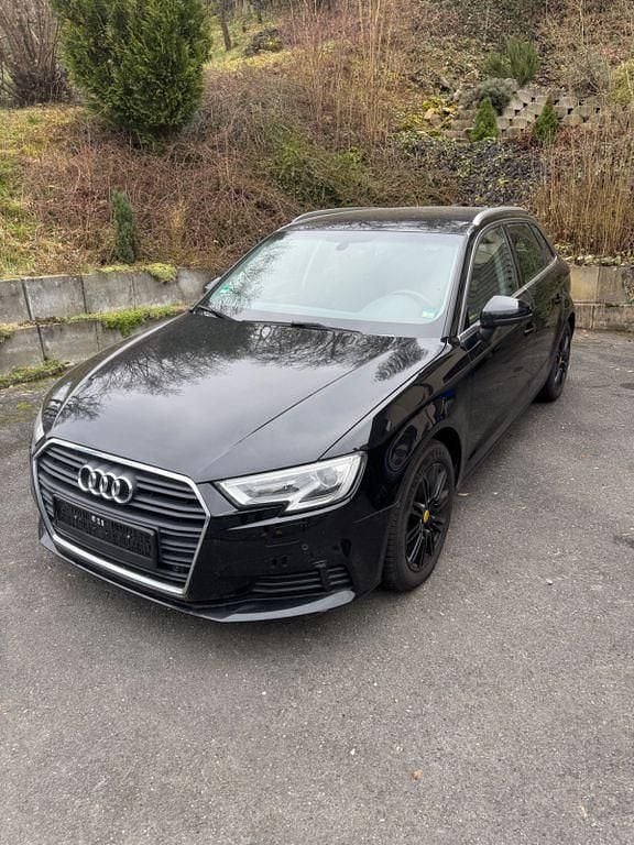 Gebraucht Audi A3 150 PS (110 kW) 2017 Schwarz Limousine