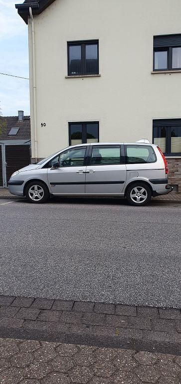 Silber Gebraucht 2007 Citroën C8 Comfort Van / Kleinbus | 3.950 € (Teuer) - Bild 1/4