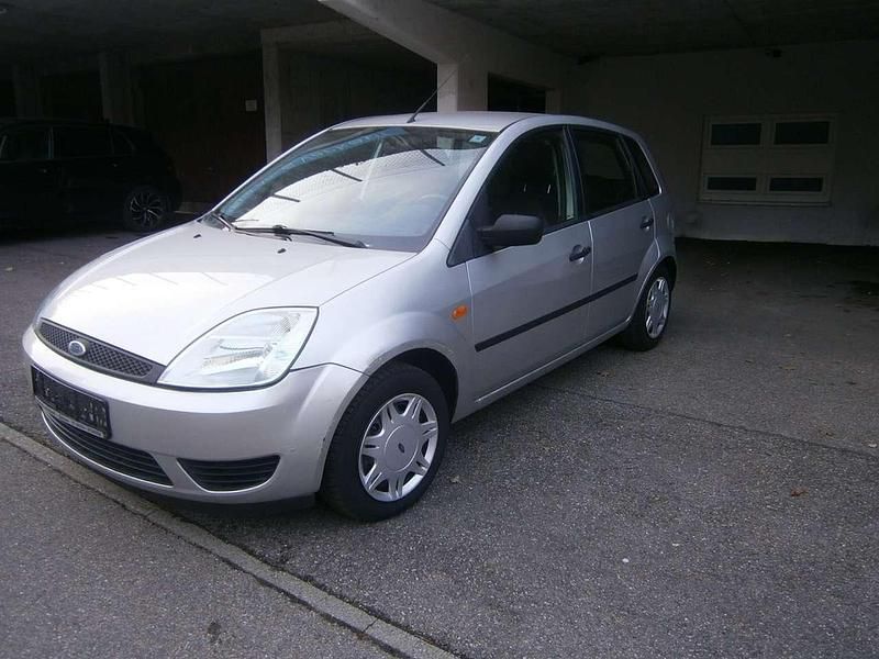 Gebraucht Ford Fiesta 80 PS (58 kW) 2005 Silber Kleinwagen
