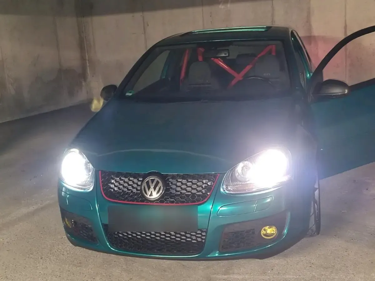 Gebraucht VW Golf V GTI 200 PS (147 kW) 2006 Rot Kleinwagen