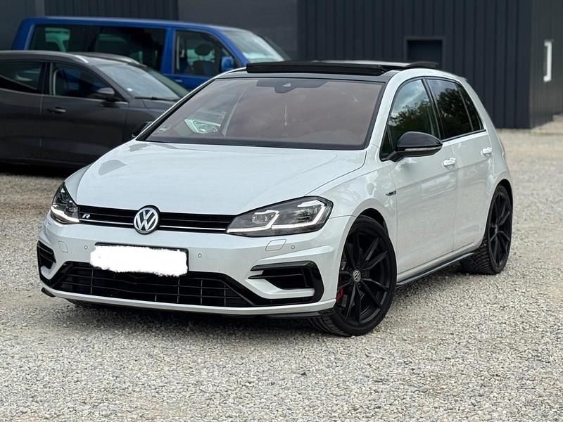 Weiß Gebraucht 2018 VW Golf VII R Limousine | 26.800 € (Etwas zu teuer) - Bild 1/4