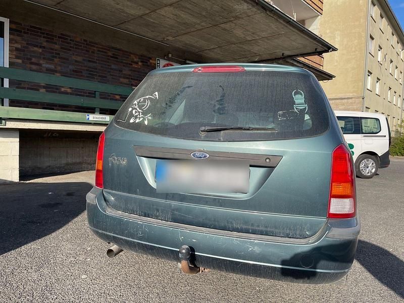 Gebraucht Ford Focus 116 PS (85 kW) 2003 Blau Kombi