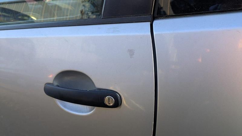 Gebraucht VW Polo 75 PS (55 kW) 2002 Silber Limousine