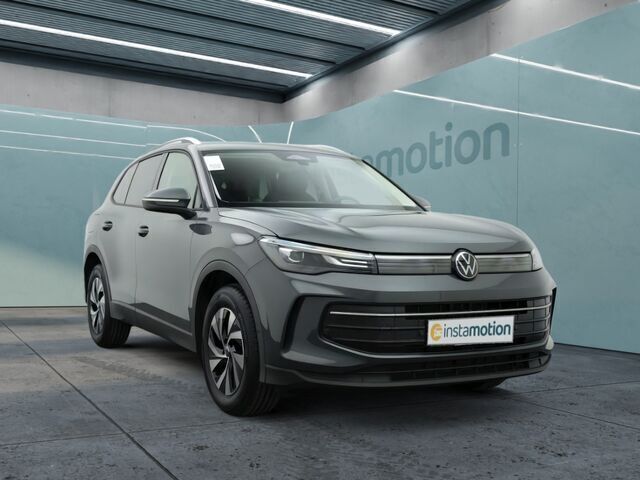 Gebraucht VW Tiguan Design 150 PS (110 kW) 2024 Grau SUV
