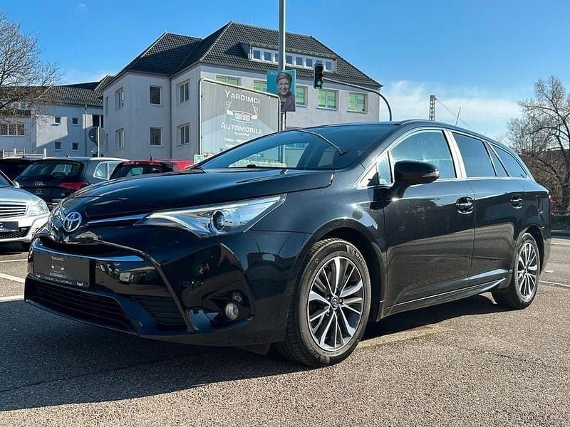 Gebraucht Toyota Avensis Business Edition 143 PS (105 kW) 2015 Schwarz Kombi