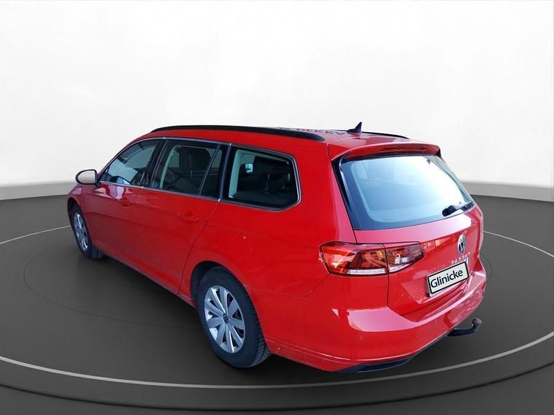 Gebraucht VW Passat Business 122 PS (89 kW) 2021 Rot Kombi