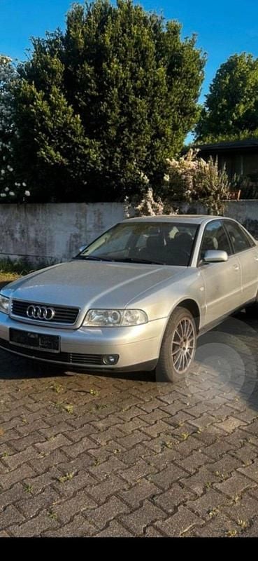 Gebraucht Audi A4 101 PS (74 kW) 1999 Silber Limousine