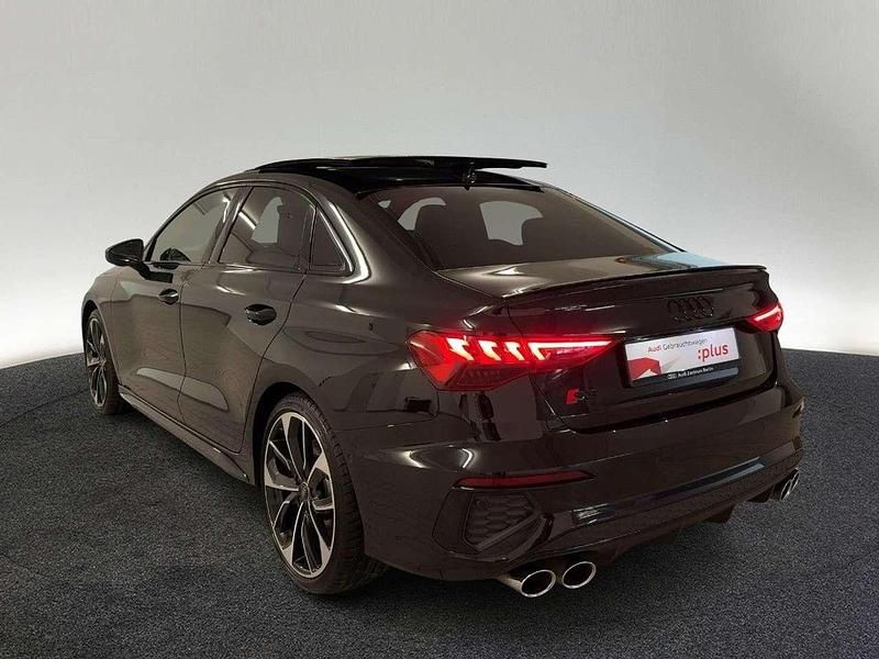Gebraucht Audi S3 Ambiente 310 PS (228 kW) 2024 Mythosschwarz metallic Limousine