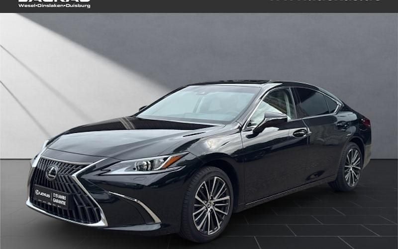 Schwarz Neu 2024 Lexus ES300H Limousine | 40.900 € (Superpreis) - Bild 1/4