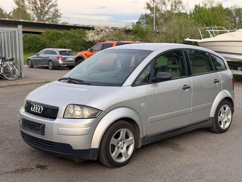 Second-hand Audi A2 75 CP (55 kW) 2001 Argintiu Hatchback