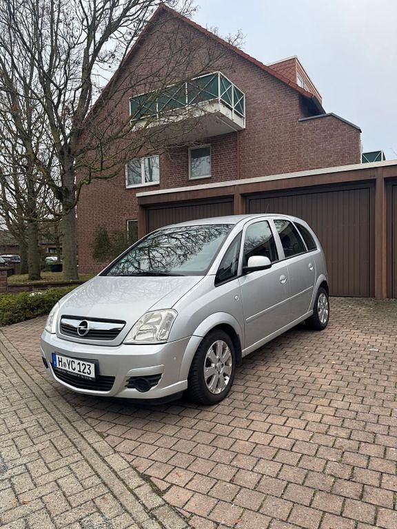 Gebraucht Opel Meriva 105 PS (77 kW) 2008 Silber Van / Kleinbus