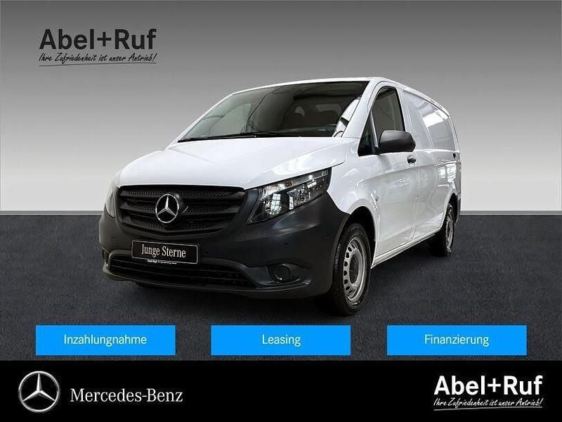 Weiß Gebraucht 2024 Mercedes Vito Van / Kleinbus | 30.345 € (Superpreis) - Bild 1/4