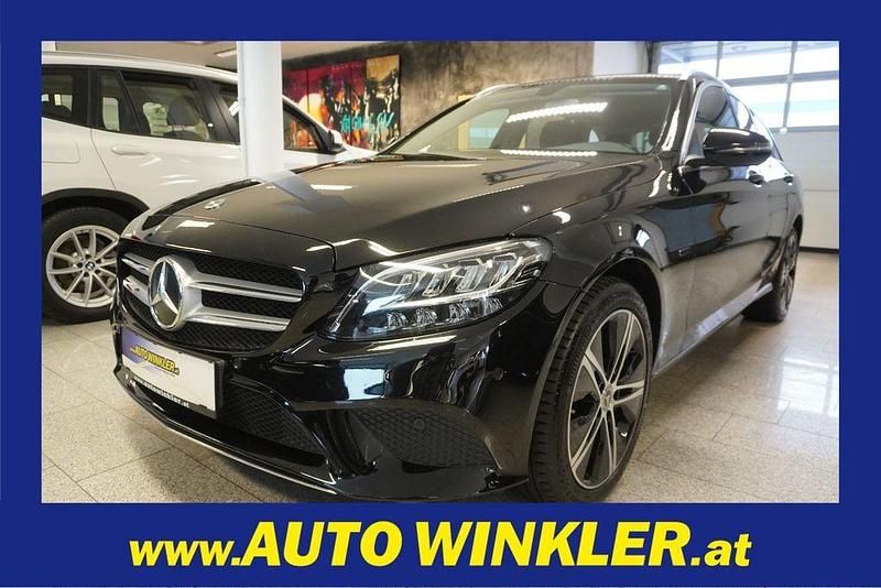 Gebraucht Mercedes C300e 320 PS (235 kW) 2019 Schwarz Kombi