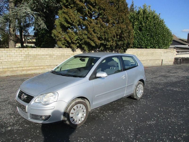 Gebraucht VW Polo 60 PS (44 kW) 2007 Silber Kleinwagen