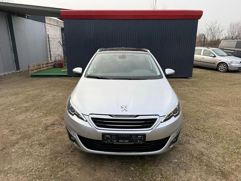 Gebraucht Peugeot 308 SW Allure 120 PS (88 kW) 2017 Grau Kombi