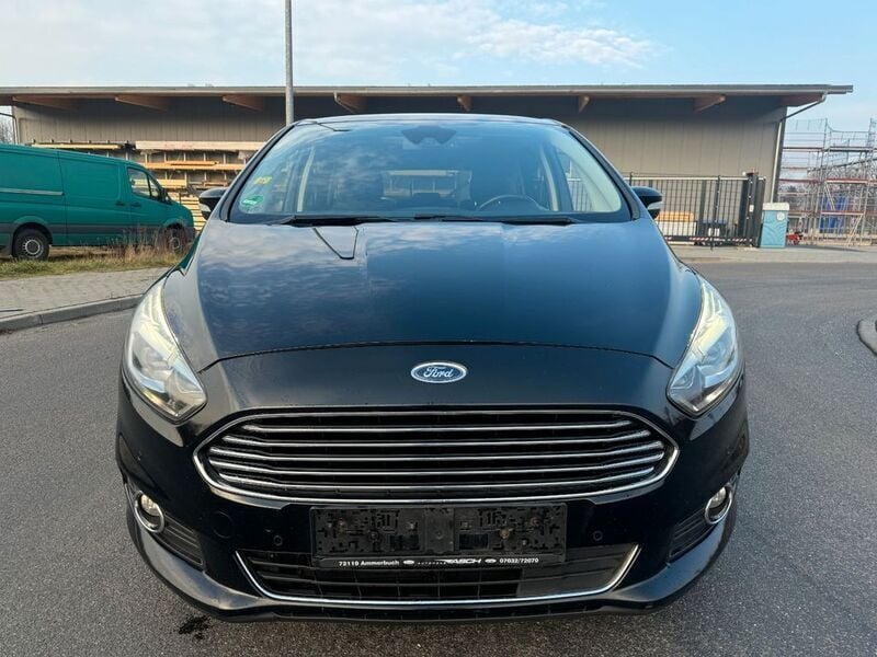 Gebraucht Ford S-MAX Titanium 209 PS (153 kW) 2016 Schwarz Van / Kleinbus