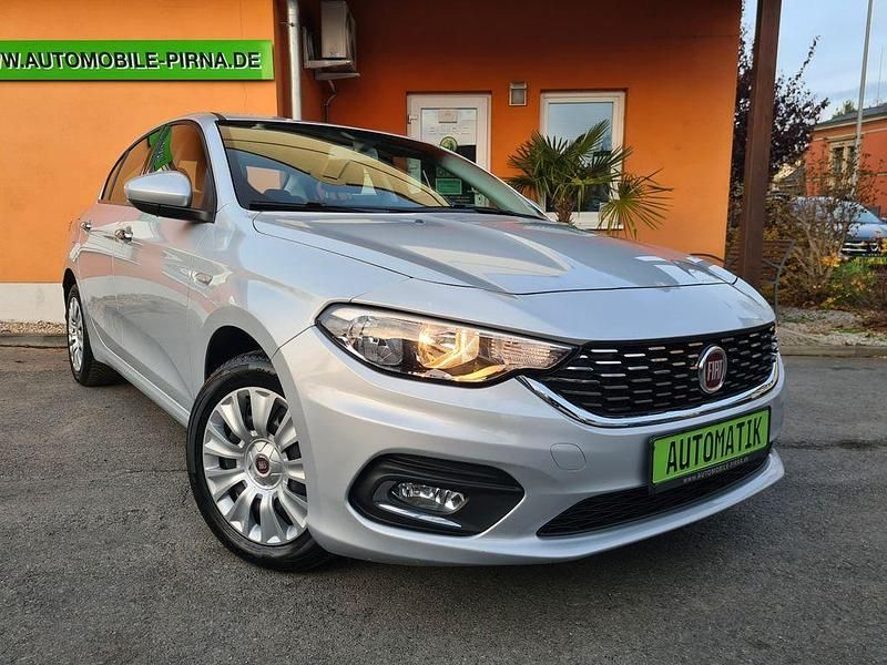 Silber Gebraucht 2017 Fiat Tipo Easy Limousine | 10.950 € (Fairer Preis) - Bild 1/4