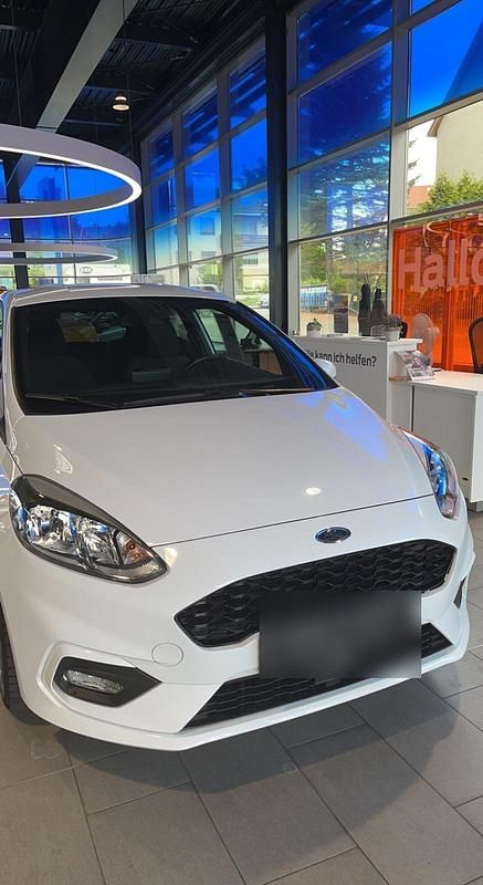 Gebraucht Ford Fiesta ST-Line 140 PS (102 kW) 2018 Weiß Kleinwagen
