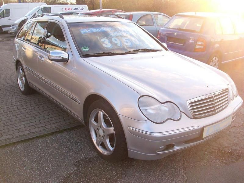 Gebraucht Mercedes C240 Elegance 170 PS (125 kW) 2002 Silber Kombi