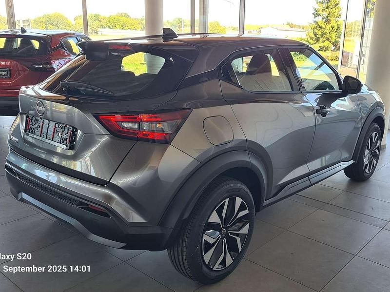 Neu Nissan Juke Acenta 114 PS (83 kW) 2026 Gun metallic (m) SUV