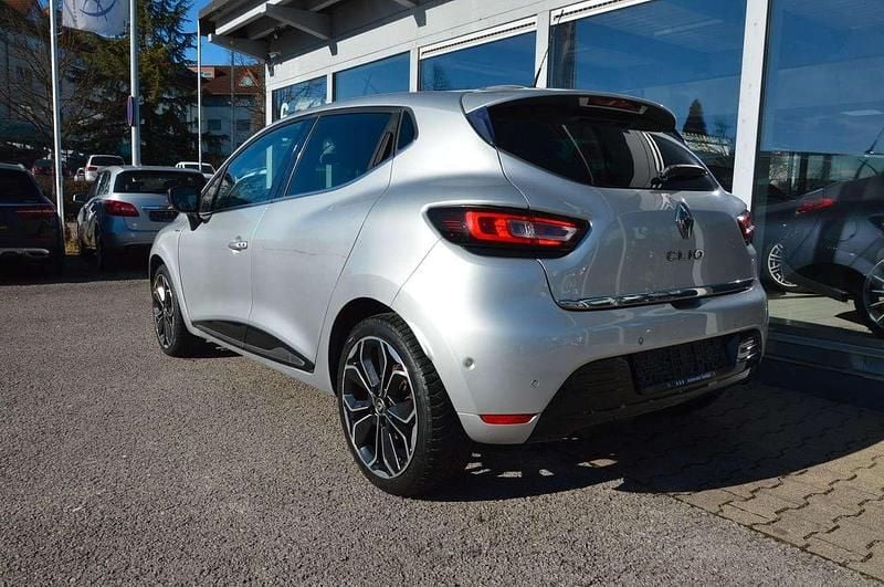 Gebraucht Renault Clio IV Bose Edition 90 PS (66 kW) 2019 Platingrau Kleinwagen