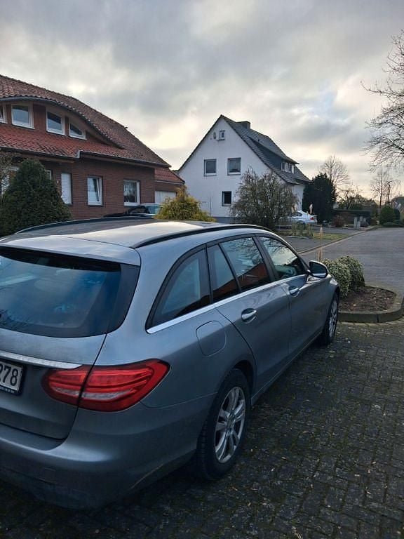 Gebraucht Mercedes C220 170 PS (125 kW) 2015 Grau Limousine