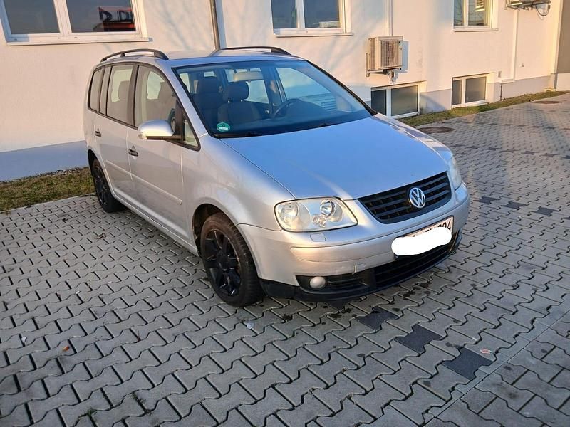 Gebraucht VW Touran 105 PS (77 kW) 2005 Silber Van / Kleinbus