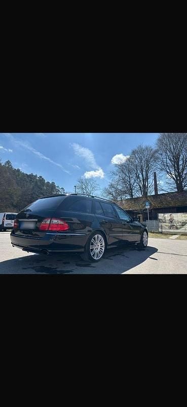 Gebraucht Mercedes E200 Avantgarde 184 PS (135 kW) 2009 Schwarz Kombi