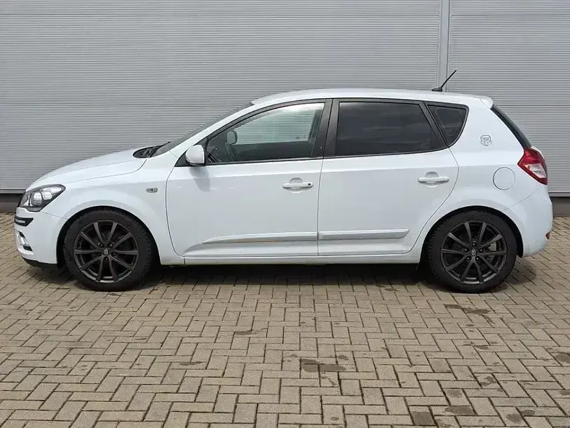 Brugt Kia Ceed Edition 7 90 HK (66 kW) 2012 Hvid Hatchback