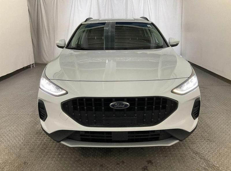 Gebraucht Ford Focus 120 PS (88 kW) 2022 Weiß Kombi