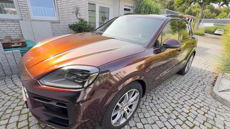 Schwarz Gebraucht 2024 Porsche Cayenne SUV | 88.500 € (Superpreis) - Bild 1/4