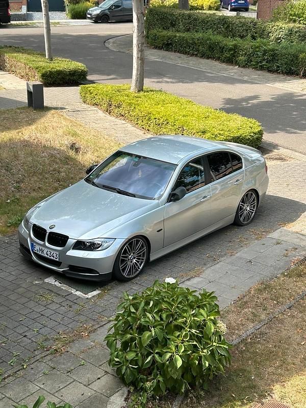 Gebraucht 2006 BMW 325 Performance Limousine | 8.500 € - Bild 1/4