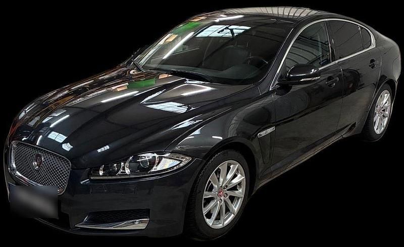 Gebraucht Jaguar XF 200 PS (147 kW) 2014 Grau Limousine